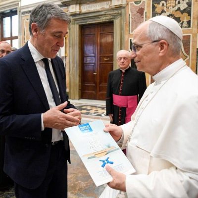 Papa Leone XIV: l’usura è un “macigno che soffoca” famiglie e popoli